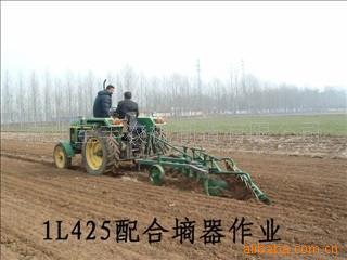 【大量供應優質土豆種植機、薯類收獲機、犁、秸稈還田機等產品(圖)】價格,廠家,圖片,其他耕地整地機械,德州寶豐農機制造-